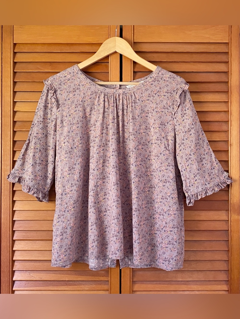 CB Fat Face Top Womens Size US 10/UK 14 Floral Ruffle Hem Dainty Floral Cotton